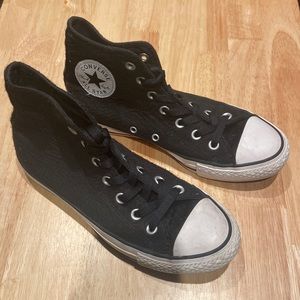Black High Top Converse Size 7